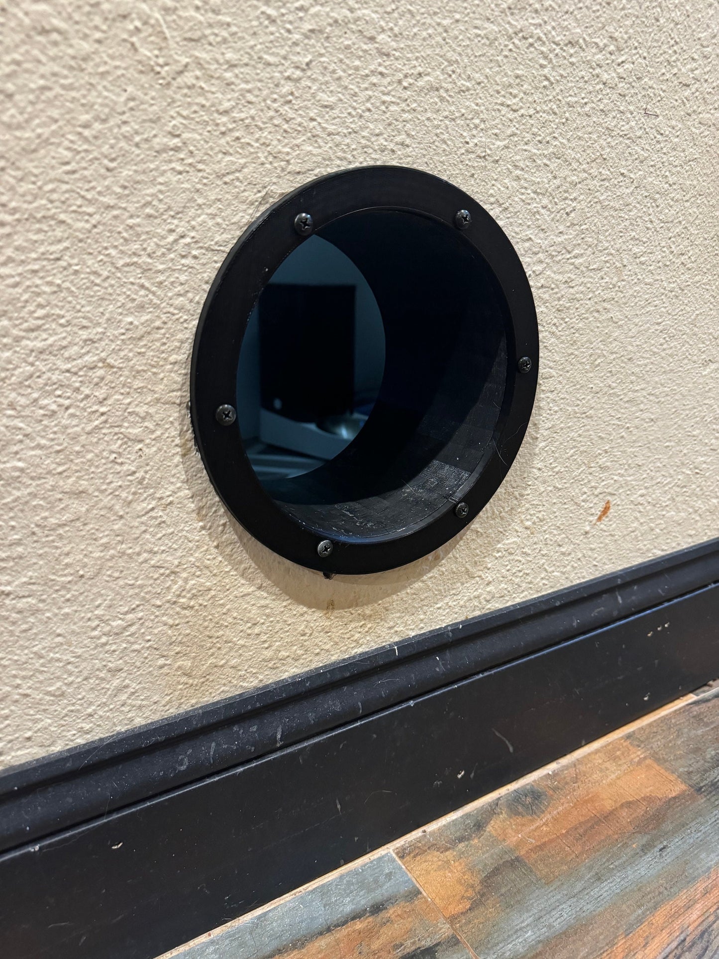 Circle Thru-Wall Cat Tunnel